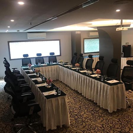 Hala Hotel 알크호바르 외부 사진