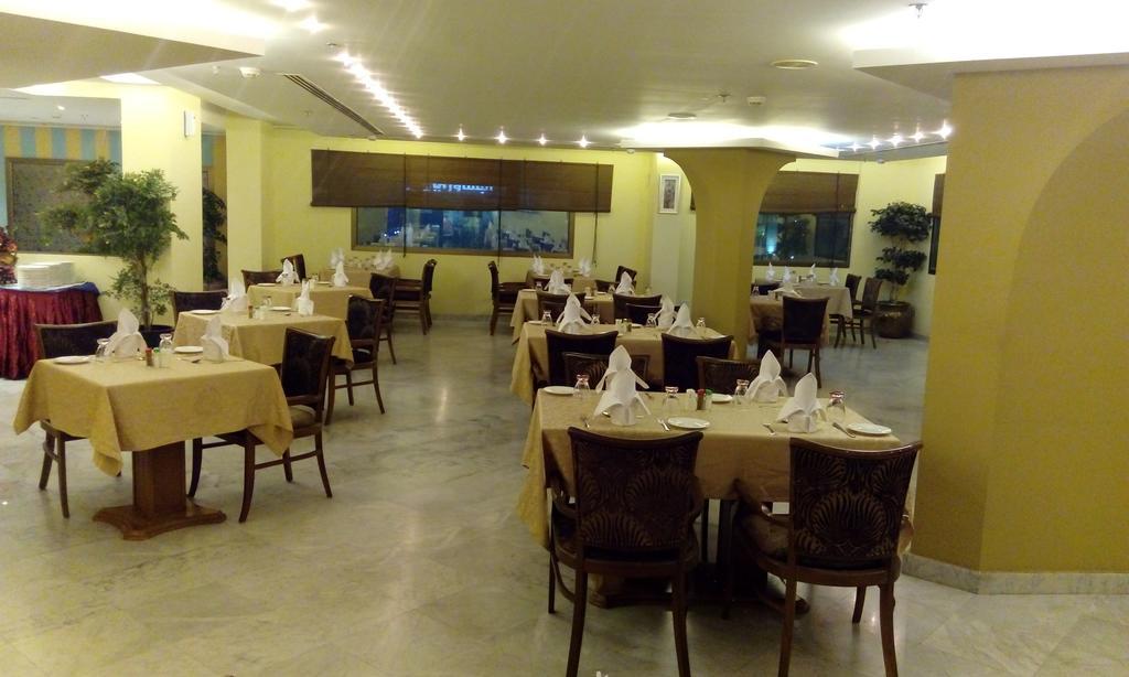 Hala Hotel 알크호바르 외부 사진